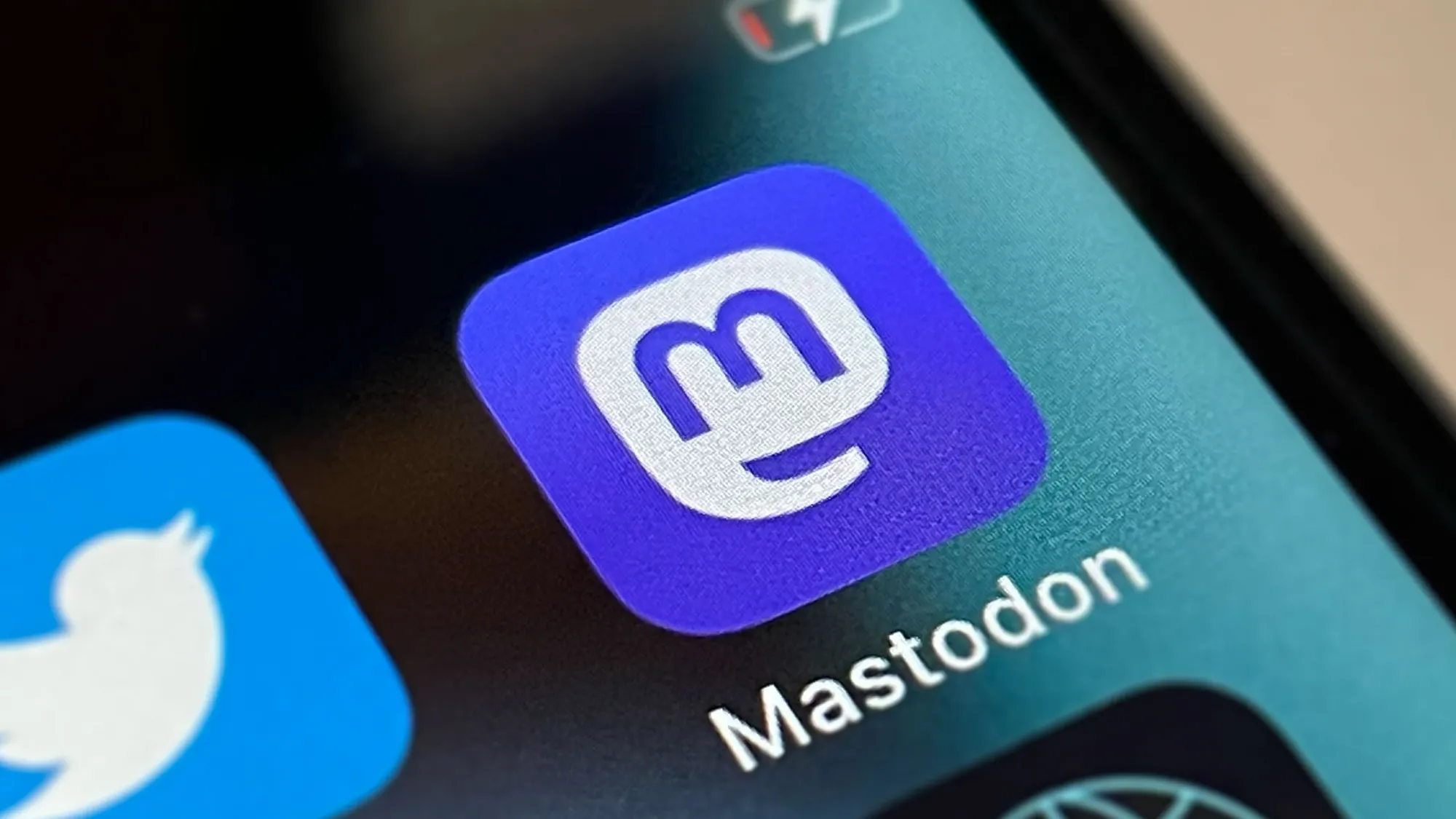 The Decentralized Resistance: How Mississippi's Digital ID Law Met Its Match with Mastodon