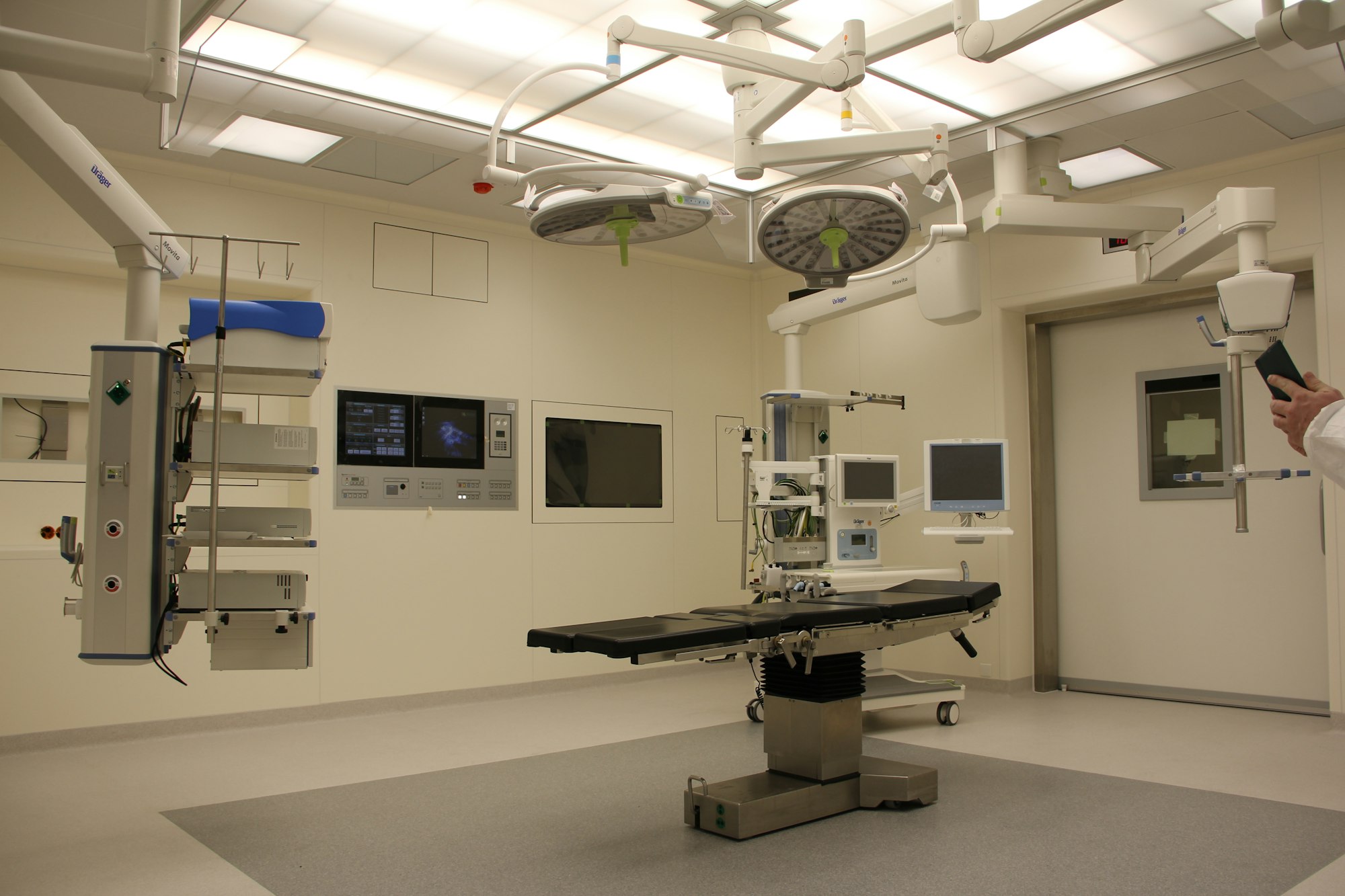 The Hyper-Connected Hospital Under Siege: A 2025 Analysis of Healthcare Cybersecurity, Advanced Technology Risks, and the New Regulatory Gauntlet