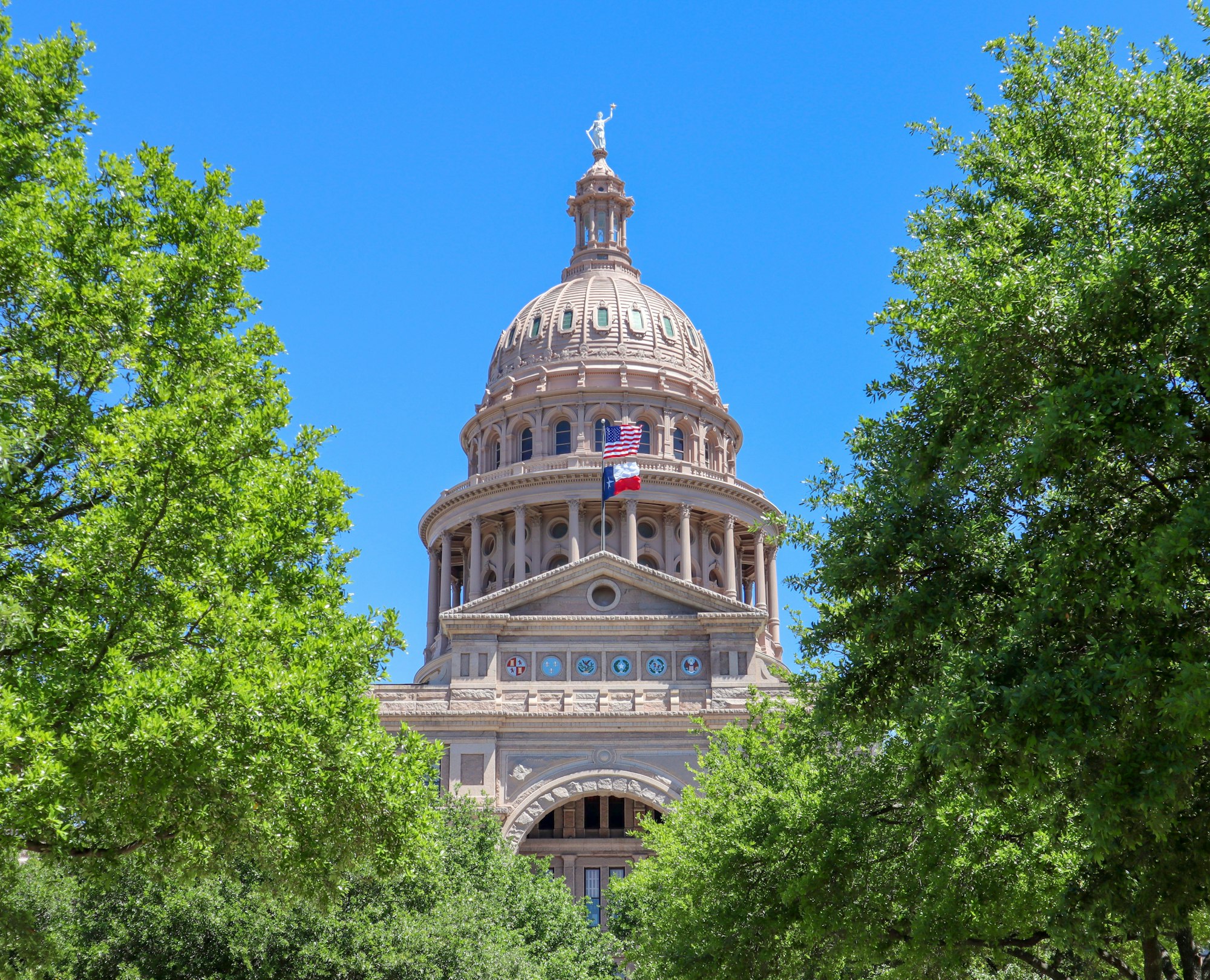 Texas SB2420: Complete Compliance Guide for App Stores and Developers