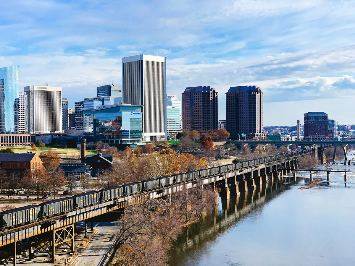 Navigating the Digital Frontier: An In-Depth Look at Virginia's Privacy and Cybersecurity Landscape